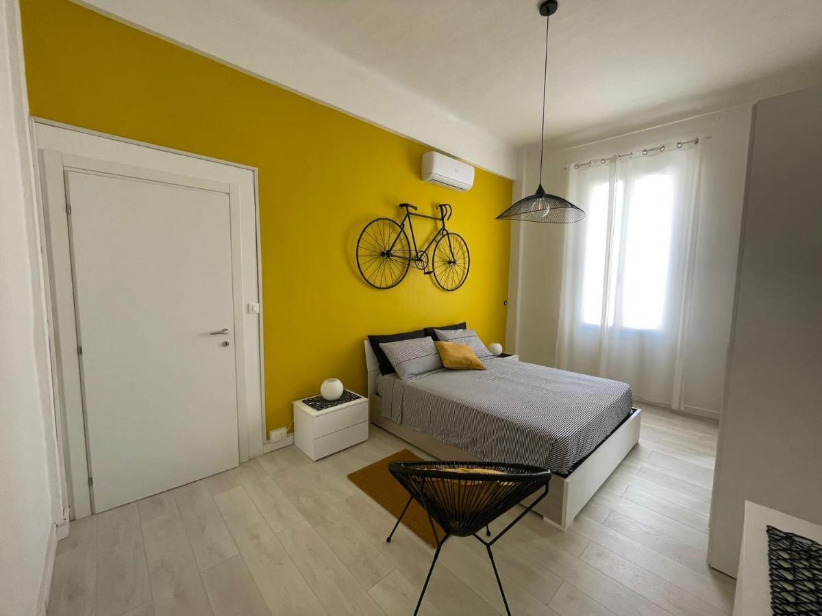 Casa Arcobaleno Lägenhet Ventimiglia Exteriör bild